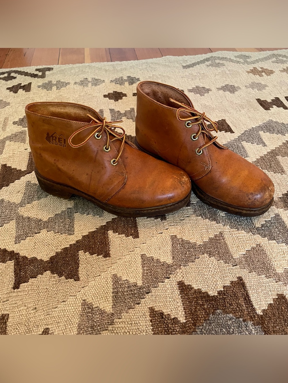 Vintage 80 REI boots